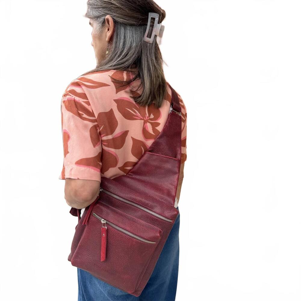 NEW DANIELLA LEHAVI women's ride sling bag in red